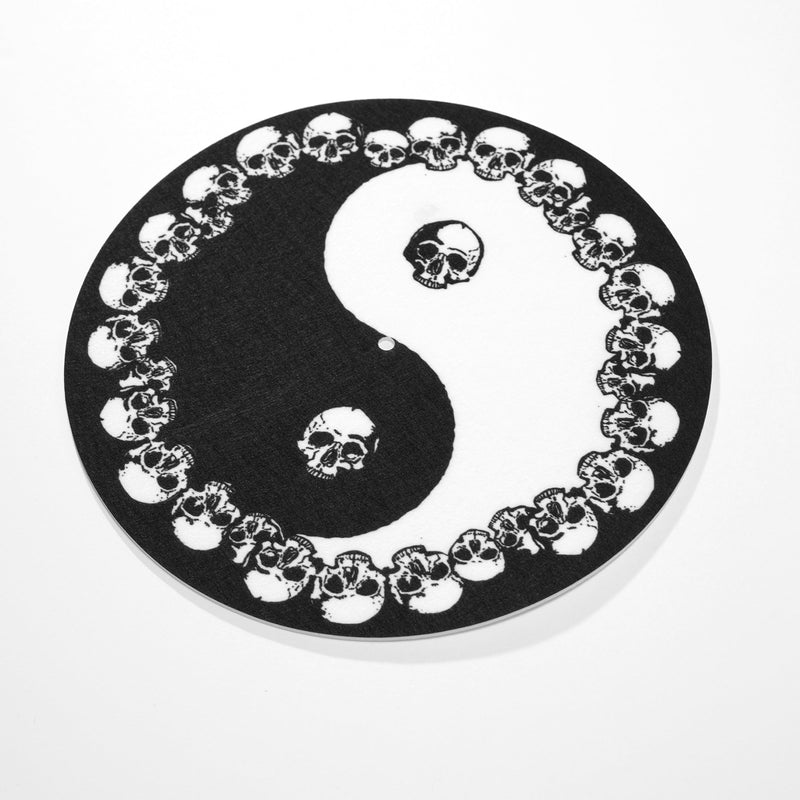 Yin Yang Skulls Felt Slipmat